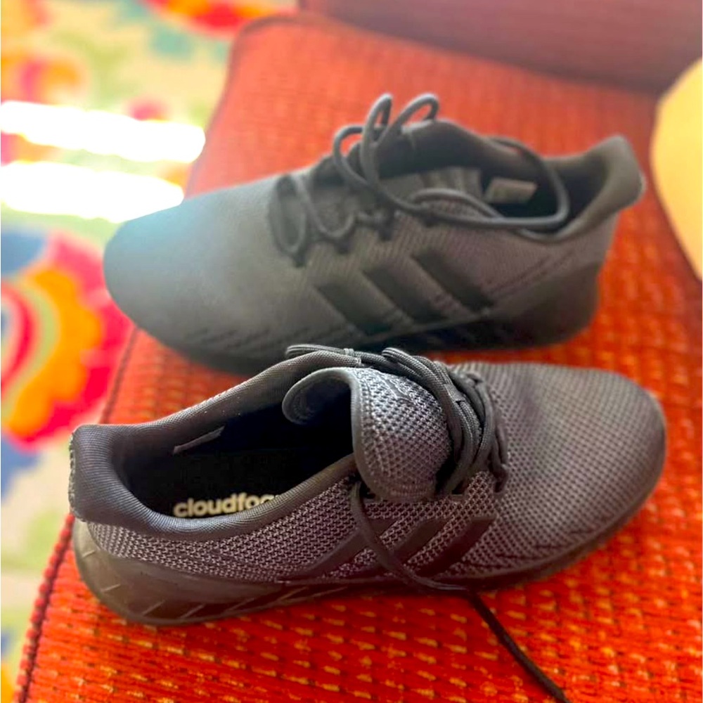 Adidas Men’s size 11-Like New